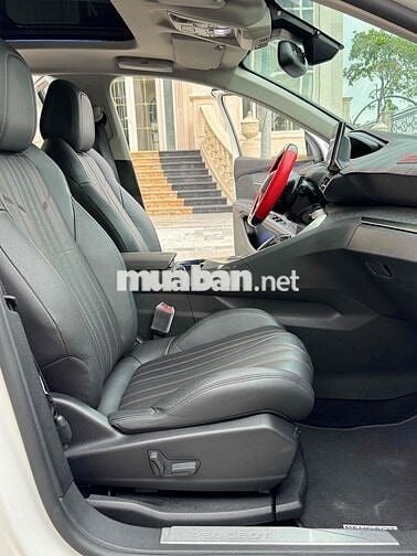 Peugeot 3008 AL 2022 chạy 8.500 km như mới