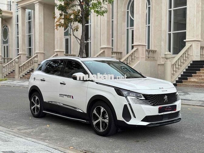 Peugeot 3008 AL 2022 chạy 8.500 km như mới