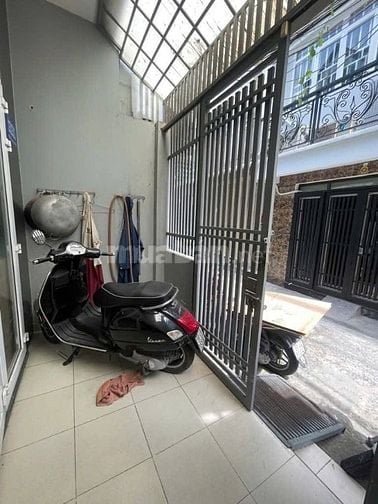 Hẻm Nguyễn Biểu-Phan V Trị 3Tầng Vuông Vức,Ngay Tr Học,Khu Nhộn Nhịp 