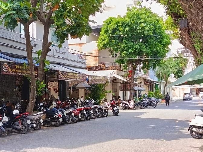 SANG QUÁN CAFE CĂN GÓC 2 MẶT TIỀN