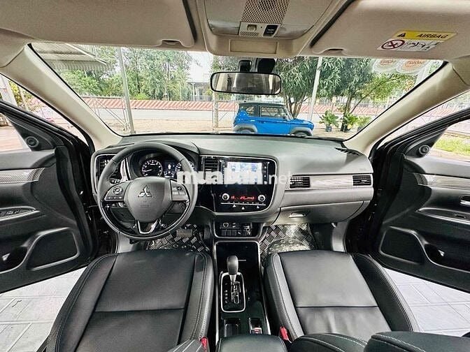 Mitsubishi Outlander 2020 Premium 8000Km Siêu Mới