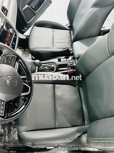 Mitsubishi Outlander 2020 Premium 8000Km Siêu Mới