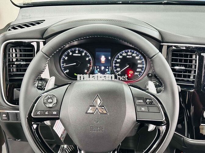 Mitsubishi Outlander 2020 Premium 8000Km Siêu Mới
