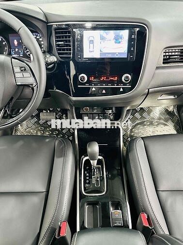 Mitsubishi Outlander 2020 Premium 8000Km Siêu Mới