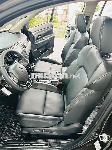 Mitsubishi Outlander 2020 Premium 8000Km Siêu Mới