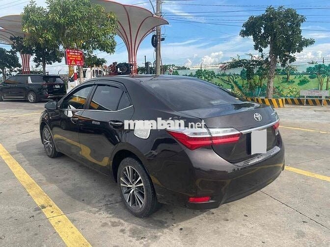 Toyota Altis 2017 2.0V đi chuẩn 47.000 km
