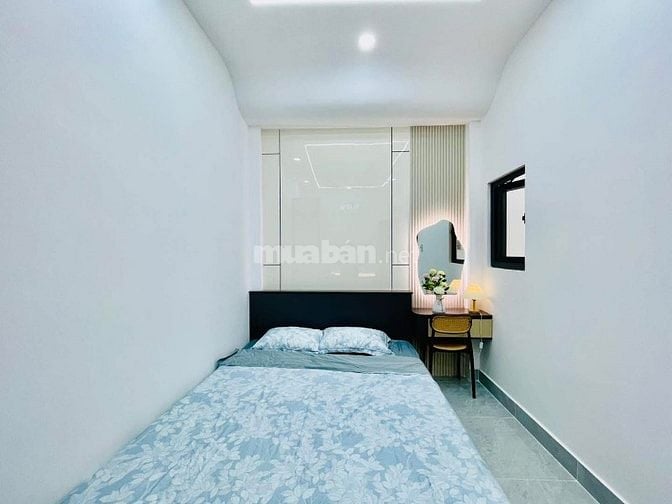 NHÀ BÁN NGỘP NGAY Đ NGUYỄN HIỀN - QUẬN 3. GẦN BỆNH VIÊN BÌNH DÂN