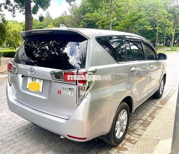 Toyota INNOVA 2019E màu bạc Zin chính chủ gia đình