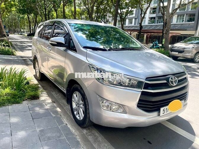 Toyota INNOVA 2019E màu bạc Zin chính chủ gia đình