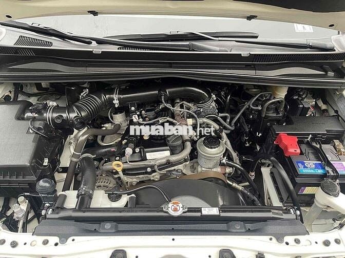 Toyota Innova Venturer 2.0G 2019 Xe hãng bán