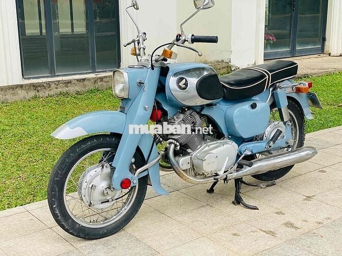 Honda Dream 305 CA77 cực hiếm
