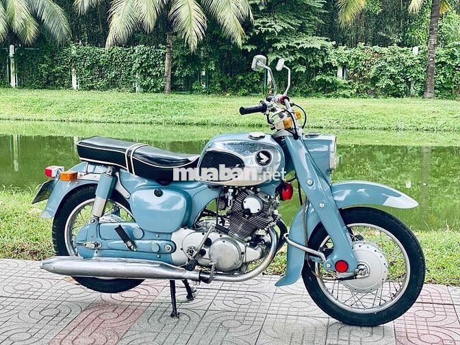 Honda Dream 305 CA77 cực hiếm