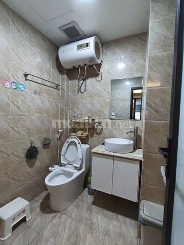 Cần bán CCMN tại ngõ 34 Dịch Vọng Hậu, 1 ngủ đầy đủ nội thất, gần ô tô