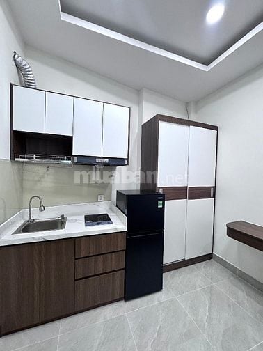 Phòng trọ Q10 mới xây cách Đại học kinh tế EUH 100m