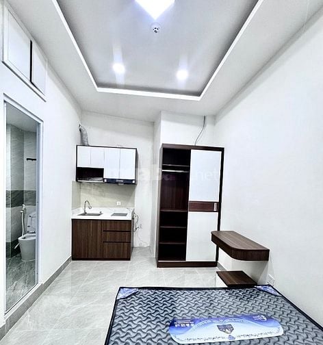 Phòng trọ Q10 mới xây cách Đại học kinh tế EUH 100m