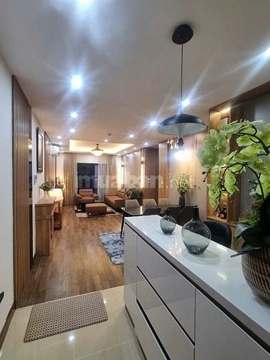Căn hiếm 3 ngủ Goldmark-122m2- Full nội thất