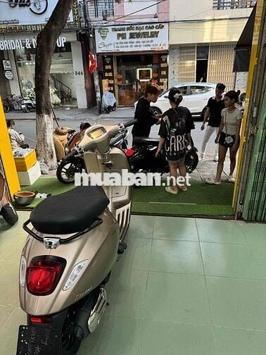 vespa TFT 2024 giá cả thương lượng