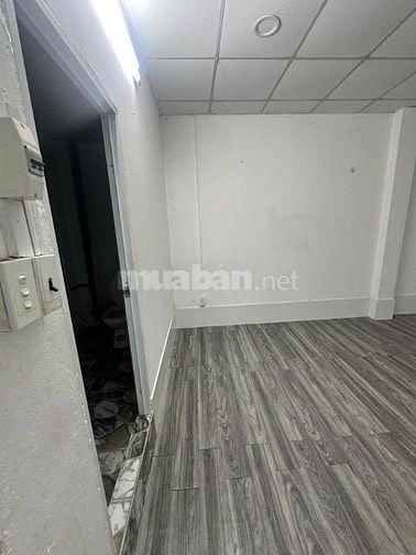 Cho thuê nhà mặt tiền Đường số 21, P.8, Q.Gò Vấp+ Diện tích: 9m x22m