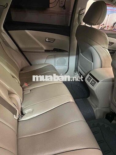 Venza 2010 máy 2.7 rất lợi xăng xe mua mới 1 chủ