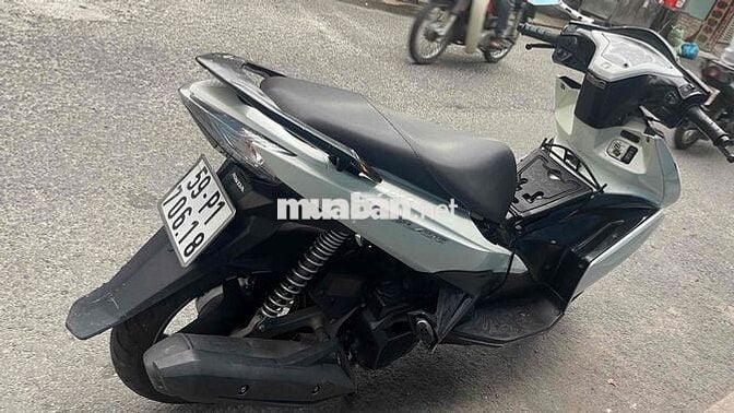 airblade 125 máy ngon zin chưa bung giá cực tốt