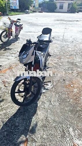 Xe zin cần tiền nên bán hiện tại đang cầm 9đ