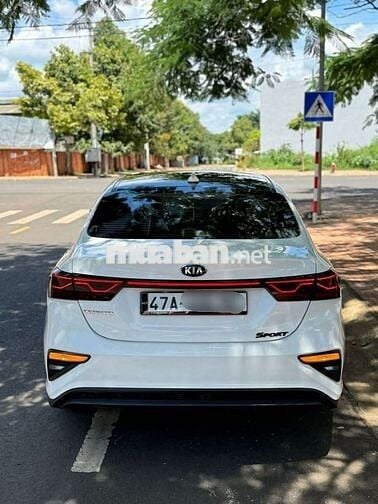 Bán xe CERATO 2020 MT rất đẹp