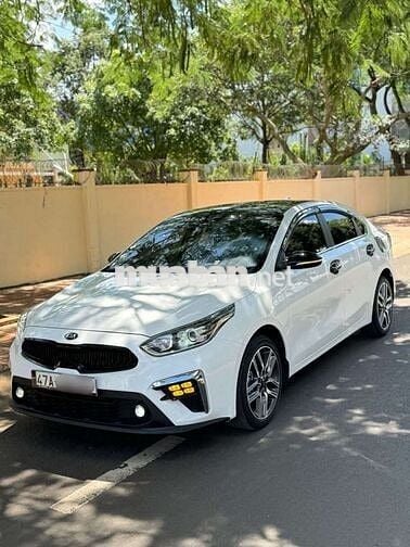 Bán xe CERATO 2020 MT rất đẹp
