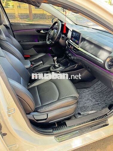 Bán xe CERATO 2020 MT rất đẹp
