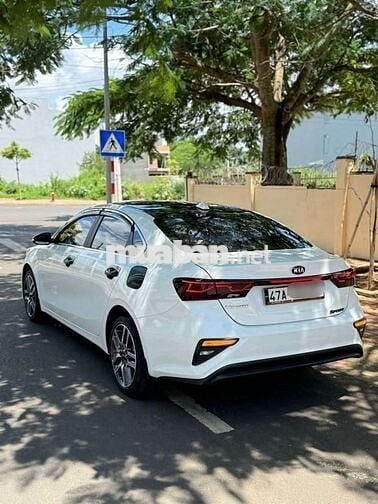 Bán xe CERATO 2020 MT rất đẹp