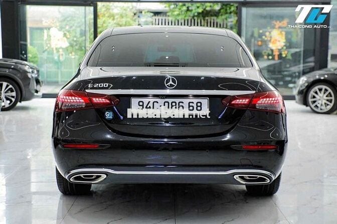 Mercedes Benz E200 Exclusive model 2022 odo 30k km