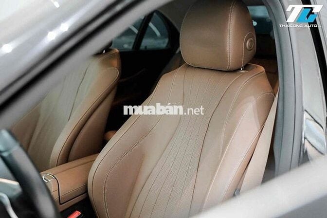 Mercedes Benz E200 Exclusive model 2022 odo 30k km