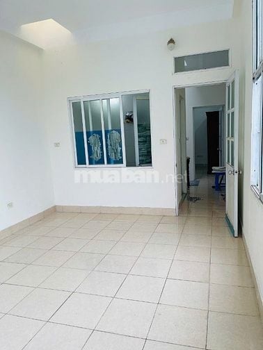 Cho thuê nhà Phố Bắc Cầu, Phường Ngọc Thuỵ Quận Long Biên