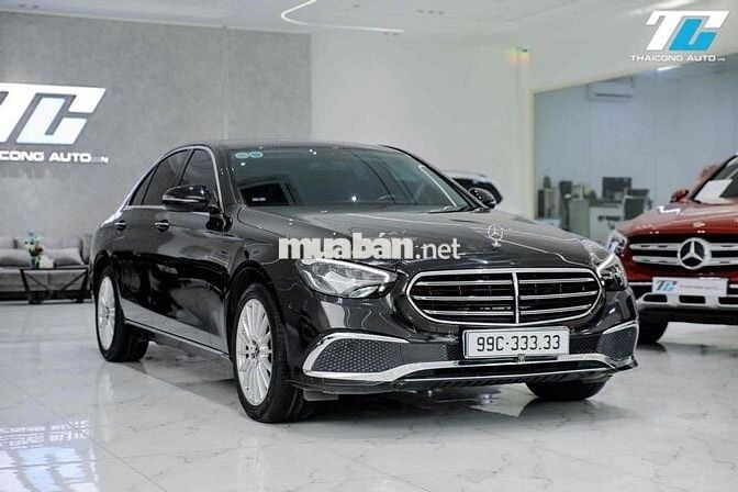 Mercedes Benz E200 Exclusive model 2022 odo 30k km