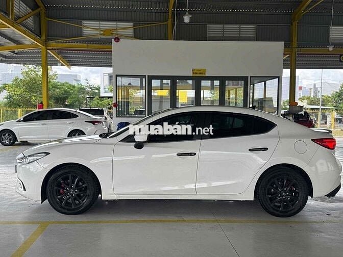 Mazda 3 2017 1.5AT  3XX