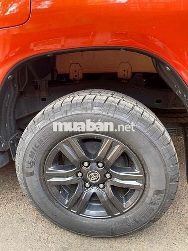 Toyota Hilux 2020 2.4E 4×2 AT - 75000 km