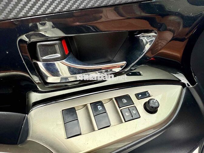 Toyota Innova 2019 2.0G - 116000 km