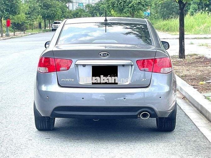 Kia Forte 2011 SX 1.6 AT - 93000 km