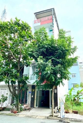 Chính chủ bán hoạc cho thuê khách sản ở quận 7 khu tiện ích xung quanh