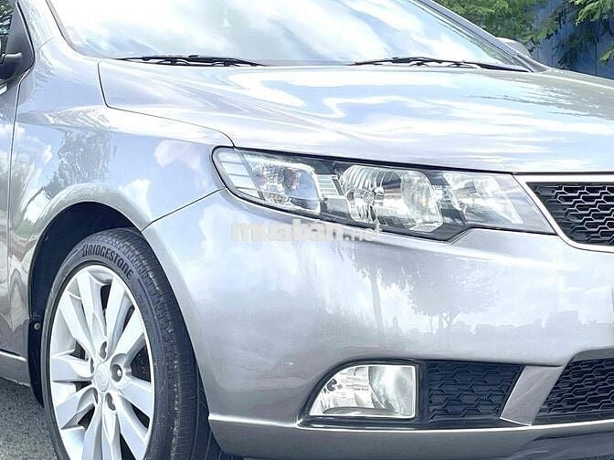 Kia Forte 2011 SX 1.6 AT - 93000 km