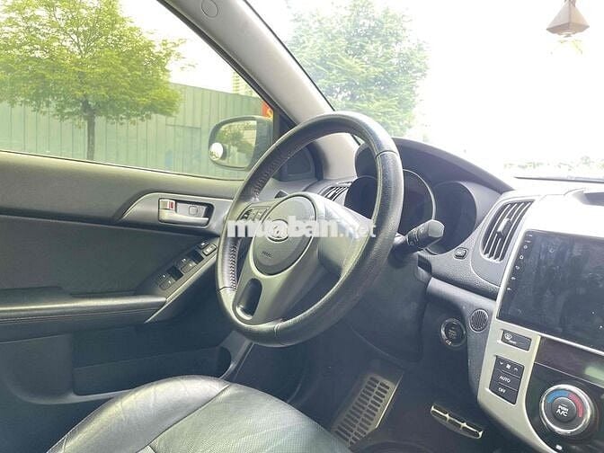Kia Forte 2011 SX 1.6 AT - 93000 km