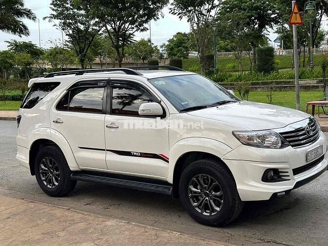 Toyota Fortuner 2016 2.7V TRD 4x2 - 130000 km