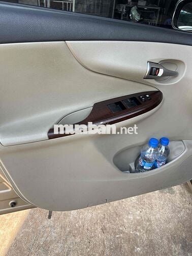 Gia đình cần bán Toyota Corolla Altis 2011 1.8G AT