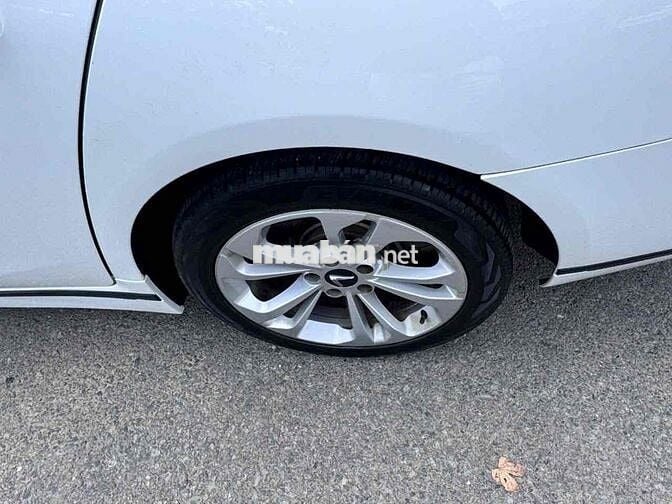 VinFast Lux A2.0 2020 A2.0 Tiêu chuẩn - 90000 km