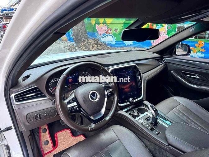VinFast Lux A2.0 2020 A2.0 Tiêu chuẩn - 90000 km