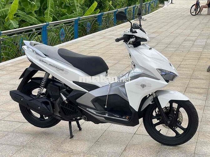 Hon Da AB siêu nhân dk 2017 . xe một chủ