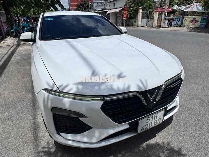 VinFast Lux A2.0 2020 A2.0 Tiêu chuẩn - 90000 km