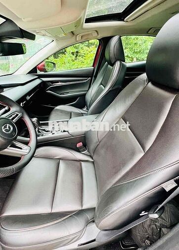 Mazda 3 2022 1.5L Sport Premium - 46000 km