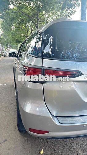 Toyota Fortuner 2017 2.4G 4x2 MT - 72000 km