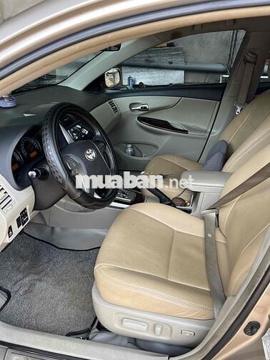 Gia đình cần bán Toyota Corolla Altis 2011 1.8G AT