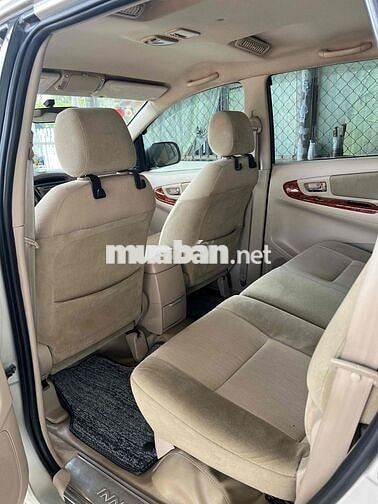 Toyota Innova 2008 G - 150000 km